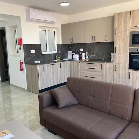 New Penthouse * St. Paul's Bay